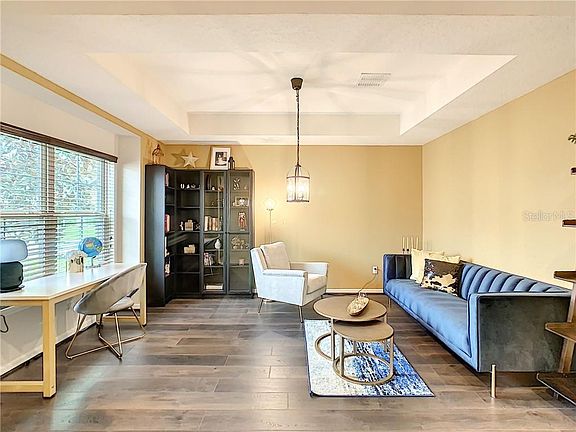 4th image of 678 Egret Place Dr