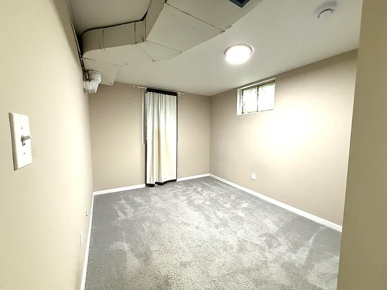8703 34th Ave — Photo 16