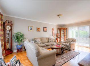 28 Stevens St, White Plains, NY 10606