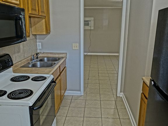 4th image of 4004 McVay St SW APT 1