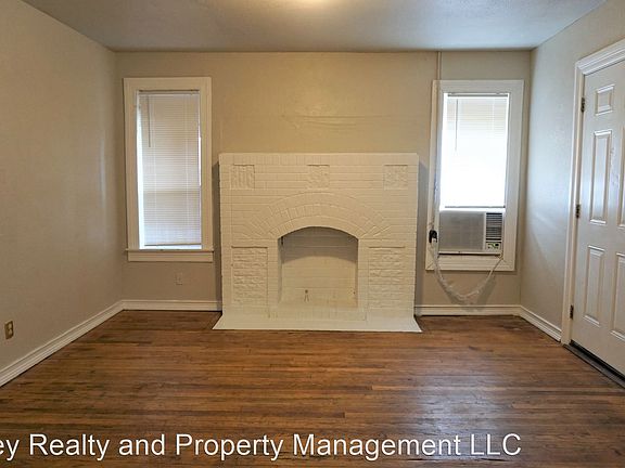 3rd image of 1128 NE 17th St