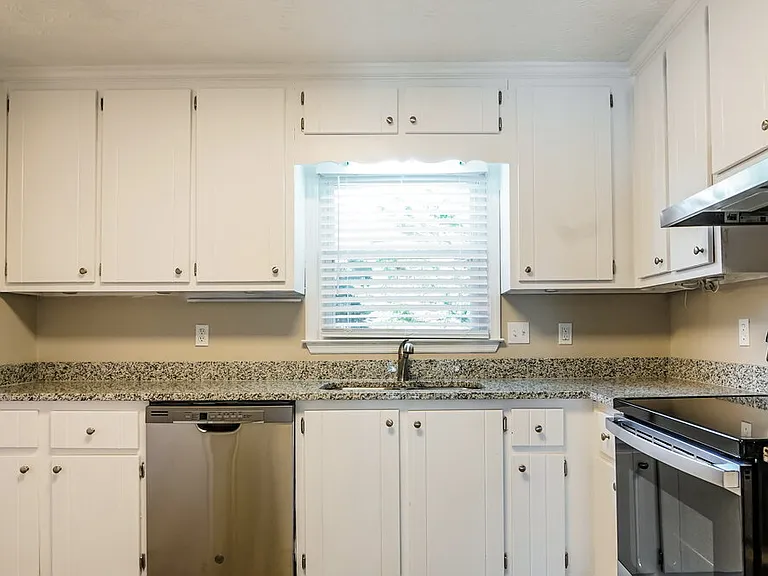 2156 Shillings Chase Dr — Photo 10