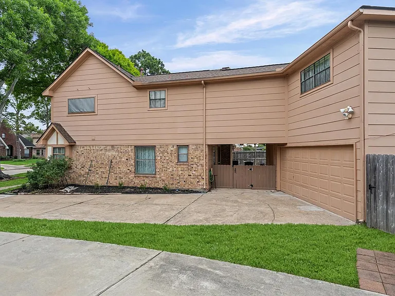 110 Shadow Wood Dr — Photo 4