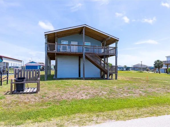 964 Sage Rd, Crystal Beach, TX 77650