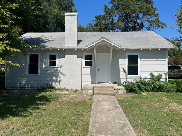 701 Hall St, Gainesville, TX 76240