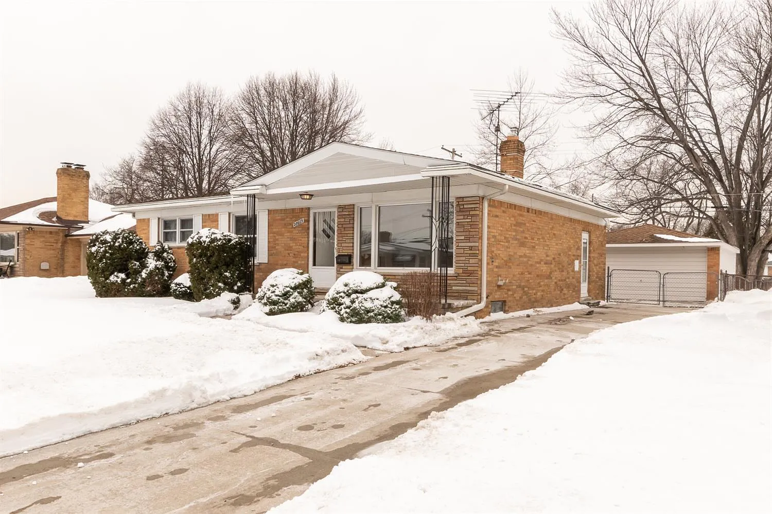 28605 Kimberly Ln photo 1