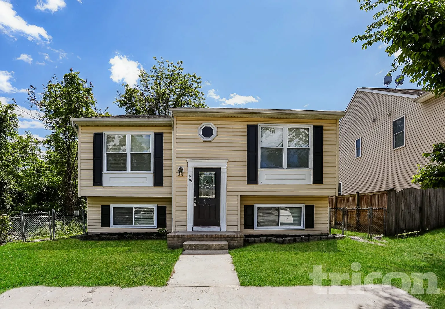 693 212th St Pasadena MD — Photo 1