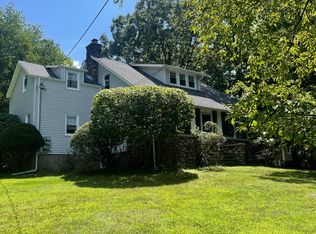 606 Wyckoff Ave #A, Mahwah, NJ 07430