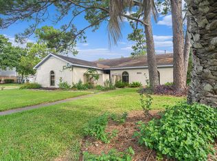 803 Seacliff Dr, Houston, TX 77062