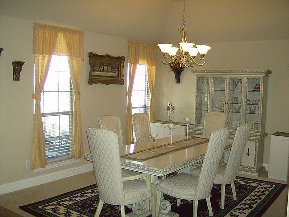 2nd image of 364 Alexander Ln