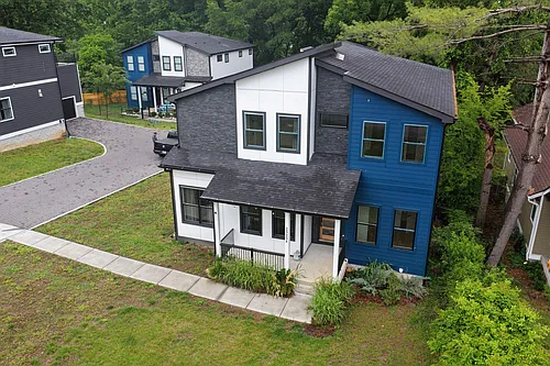 2323 Carter Ave Photo 1