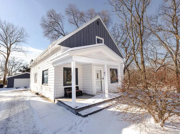 805 Rock STREET, Waukesha, WI 53186
