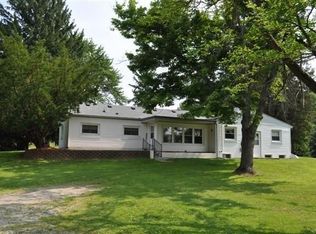 3705 McClatchey Dr, Whitmore Lake, MI 48189