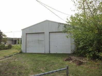 2nd image of 369 S Cedar Dr