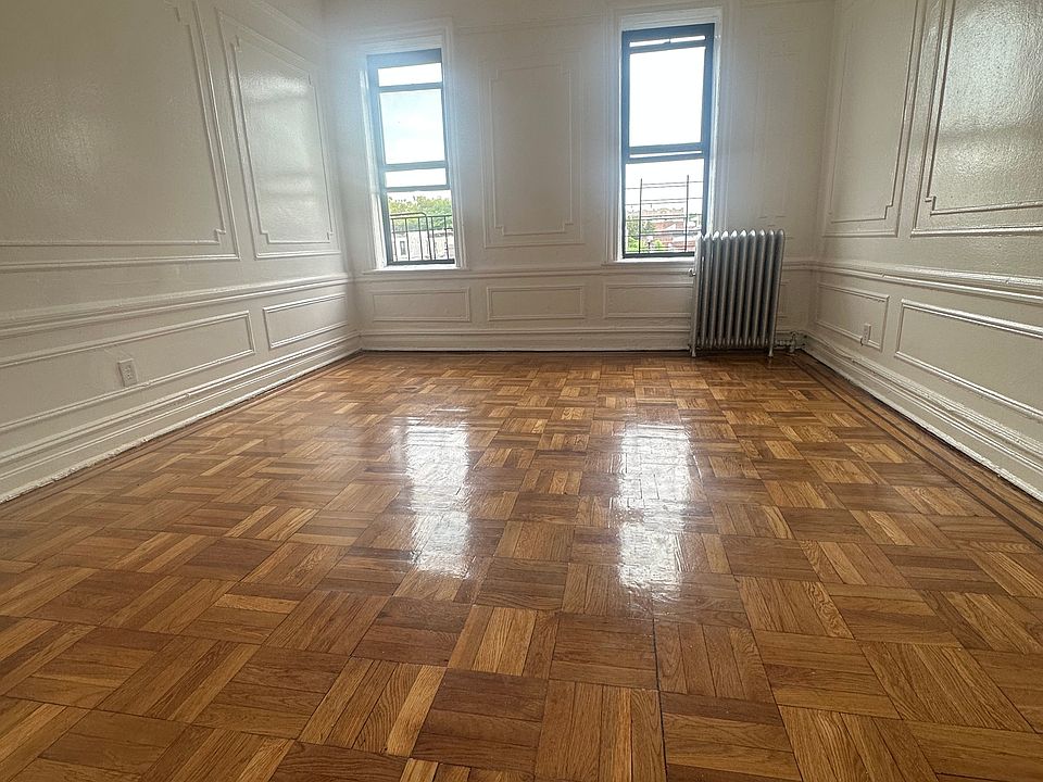 2nd image of 776 Crown St #B24