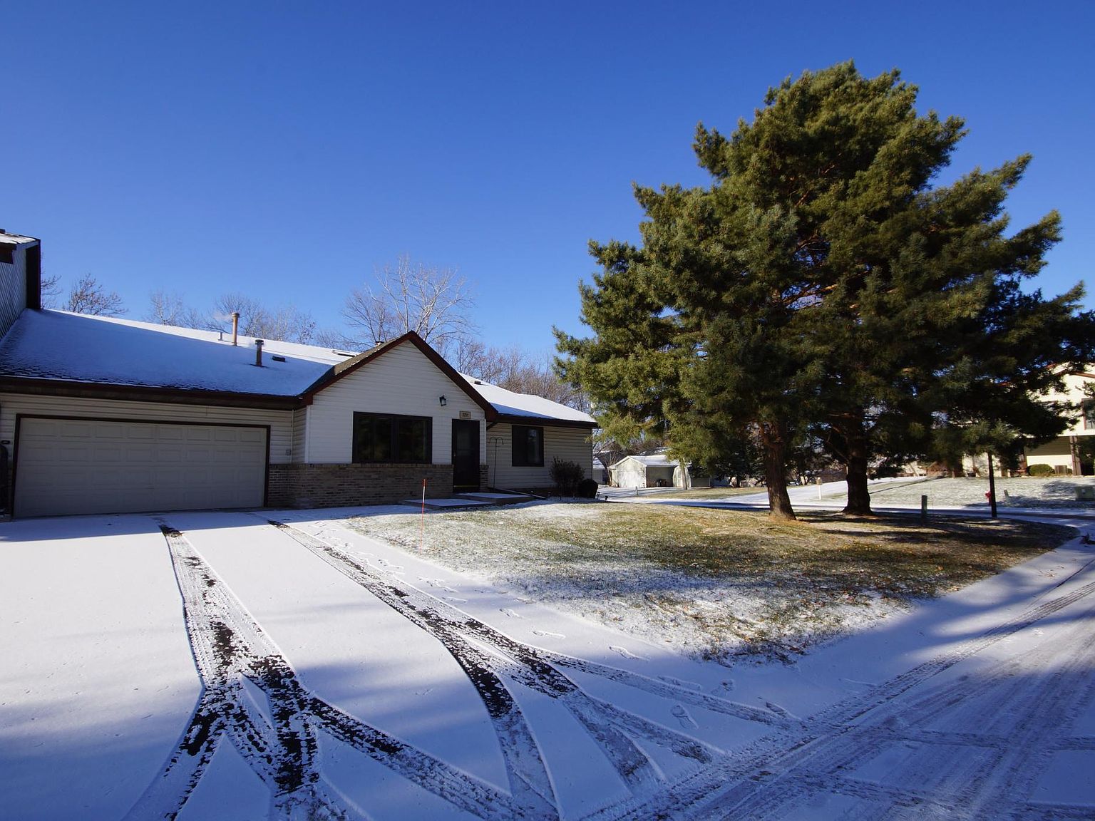 8791 Goldenrod Ln N, Maple Grove, MN 55369 | Zillow