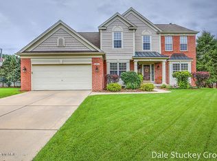 3852 Windwood Dr NE, Rockford, MI 49341