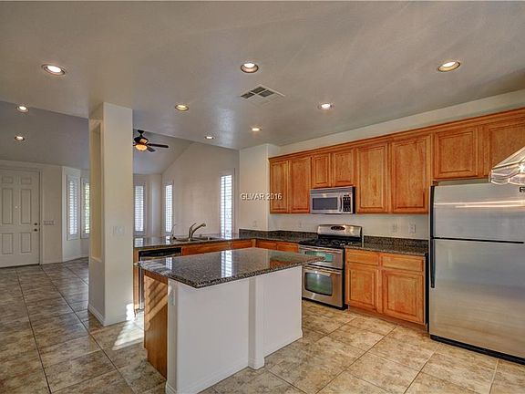 5th image of 2847 Glistening Grove Ave #0