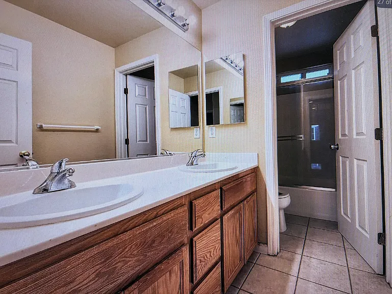 2140 Gibralter Ct — Photo 13