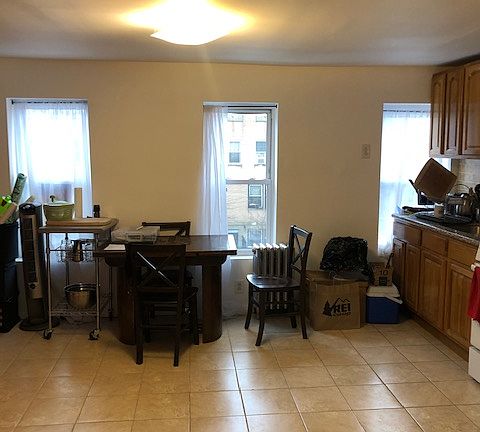 3rd image of 221 Putnam Ave #2