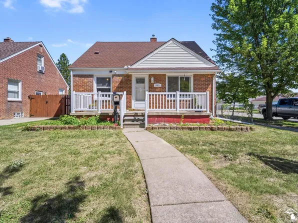 13012 Cherry St, Southgate, MI 48195
