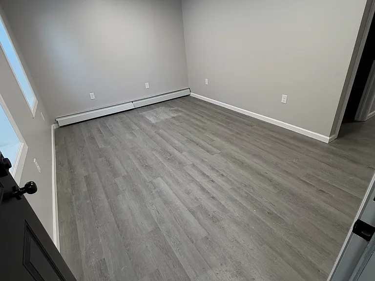 723 Burden Ave #1 — Photo 9