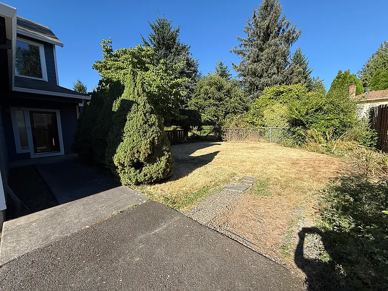 21421 SE Oak St — Photo 5