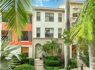 694 Fern St, West Palm Beach, FL 33401