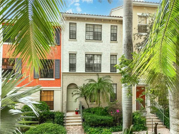 694 Fern St, West Palm Beach, FL 33401