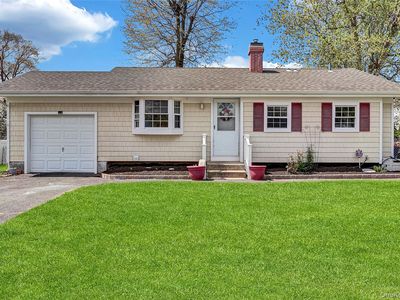 6 Norwalk Lane, Selden, NY, 11784