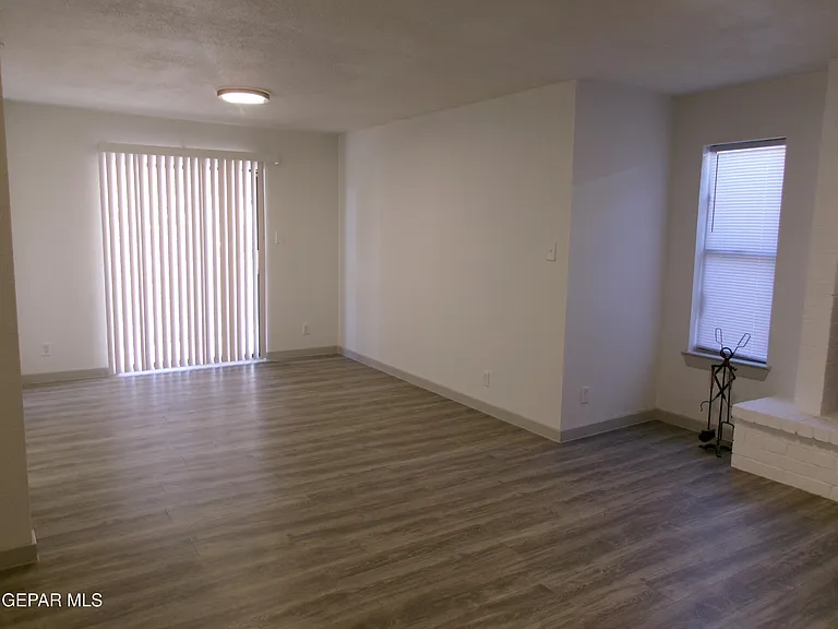 7013 Echo Cliffs Dr — Photo 6