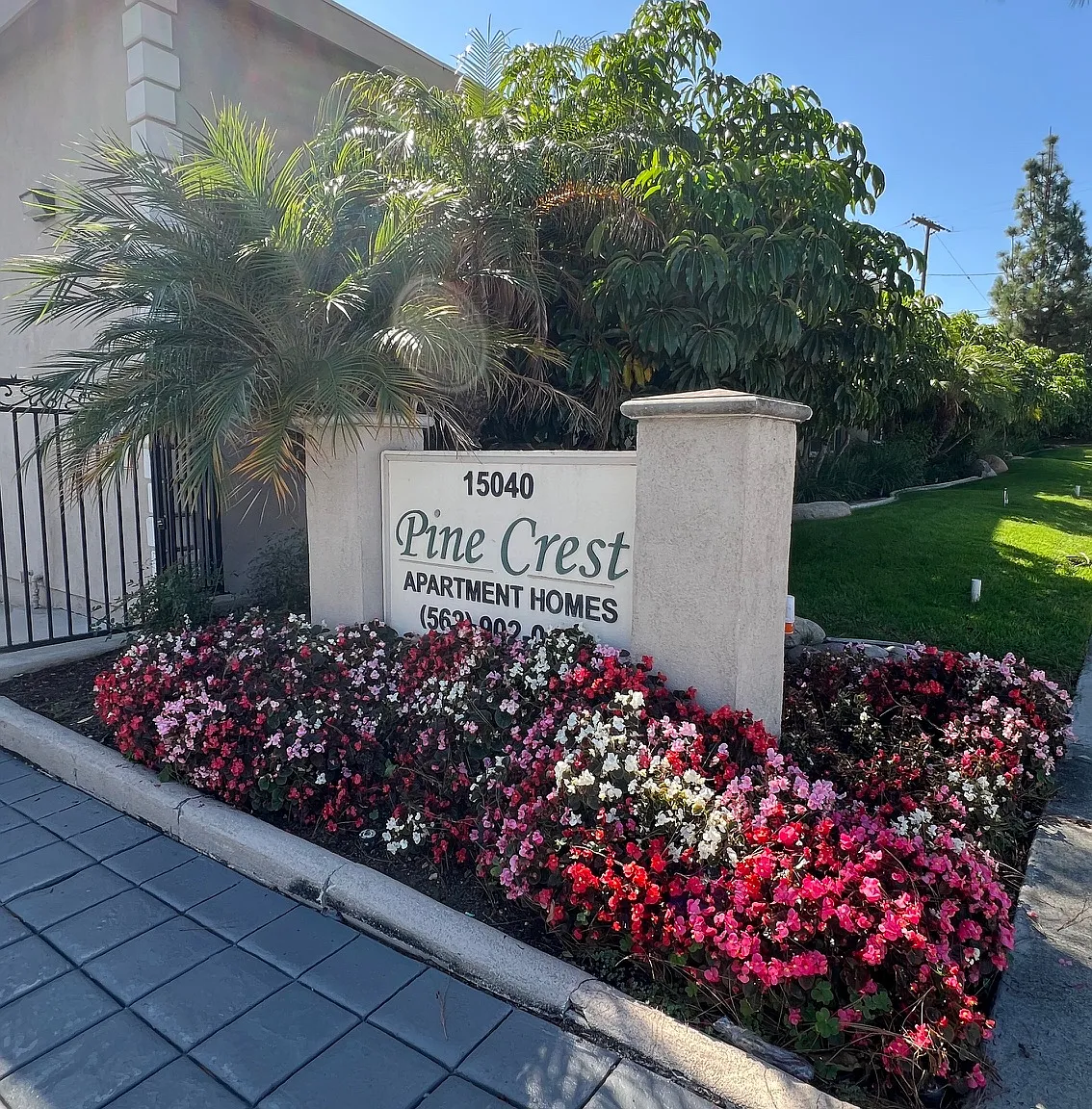 Pinecrest Apartments — Photo 1