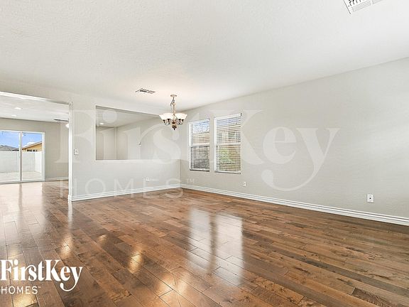 3rd image of 3006 W Pollack St