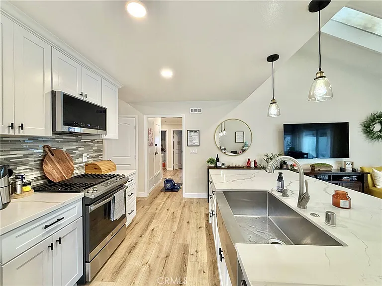 18413 Winslow Pl — Photo 10