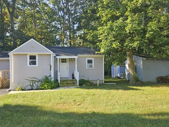 6611 Magnolia Dr, Millville, NJ 08332