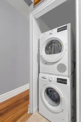 Rented by Compass | media 9