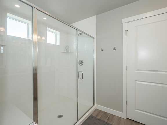 4th image of 2526 N Heston Park