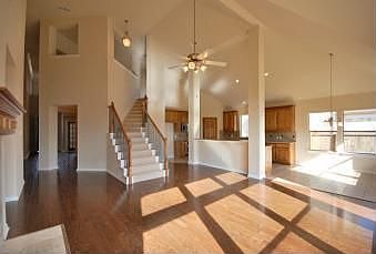 4th image of 15127 Salano Creek Dr