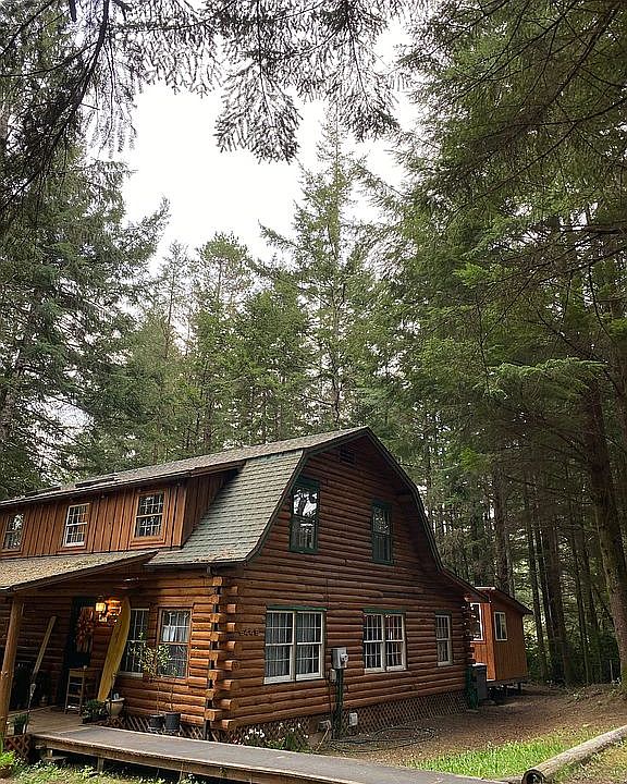 Home in the pines!