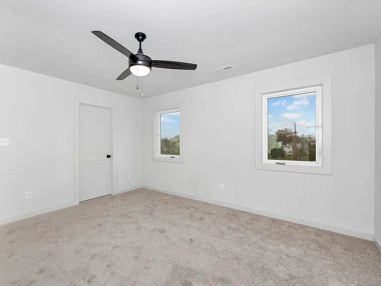 2506 Freeman Rd — Photo 18