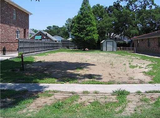 2nd image of 443 Helios Ave