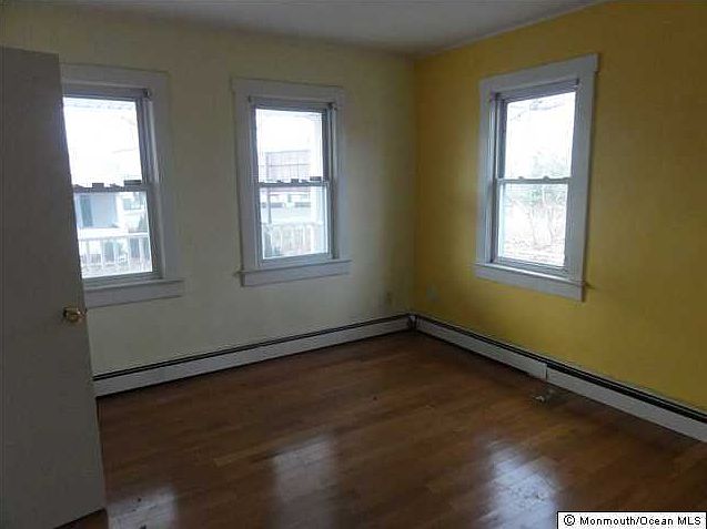 2nd image of 35 Mathiasen Place