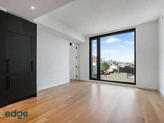 3rd image of 329 Broadway #70/5