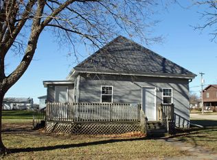302 West St, New Hartford, IA 50660