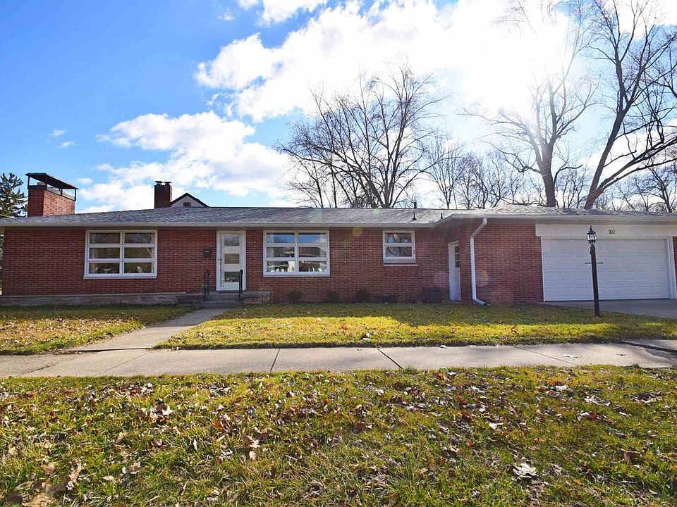 1st image of 102 Foster Ave