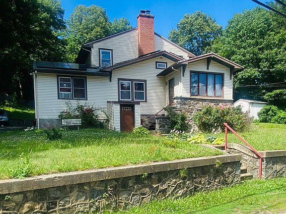 3rd image of 152 Delaware Avenue