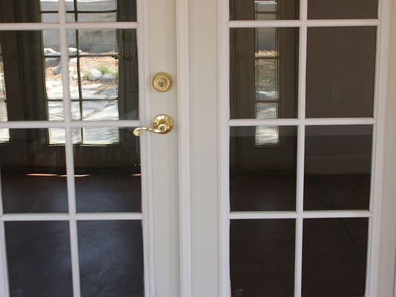 5th image of 815 Anchor Dr