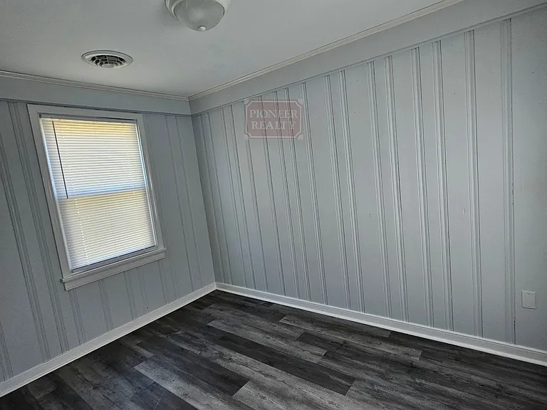 2331 Fleet Ave — Photo 15