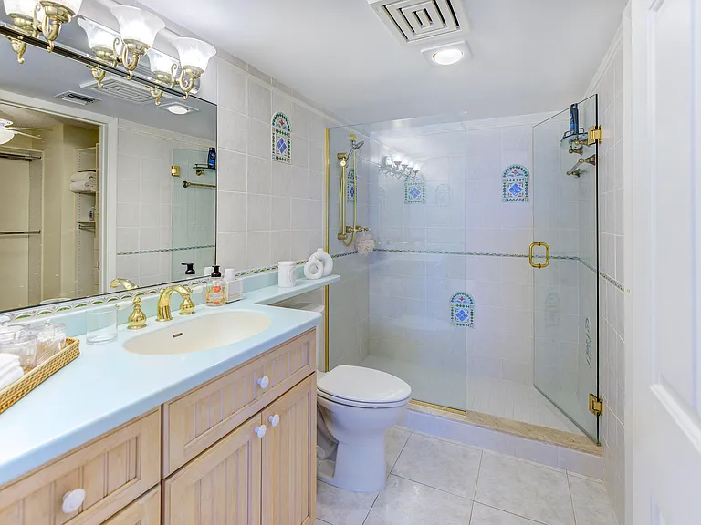 2571 NE Ocean Blvd #104 — Photo 15