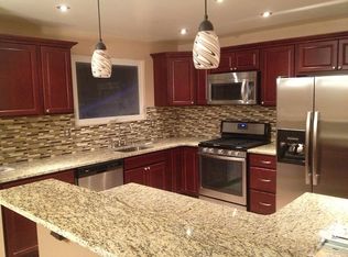 117 Colonial Rd, Edgewater Park, NJ 08010